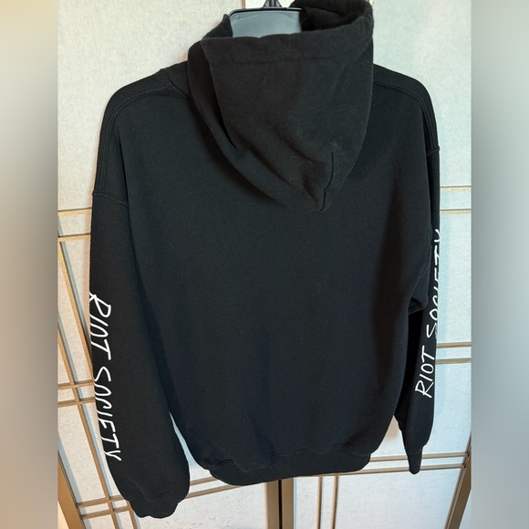 Riot Society Heartbreak 💔 Streetwear Hoodie in Black - Men’s Size Medium - EUC - Picture 3 of 4